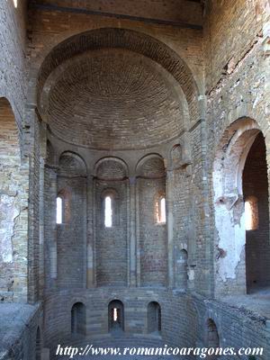 CABECERA DE LA NAVE CENTRAL
